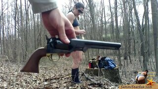 ņ�场女孩和火器