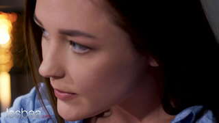 Lesbea Alya Stark facesitting ja romanttista seksiä tsekki beibi korkokengät